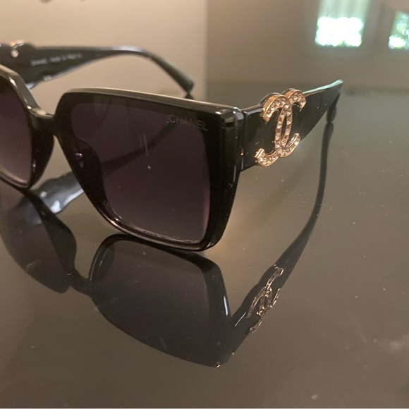 Chanel Black Sunglasses with GoldAnd Shiny Crystal Accents - Picture 1 of 2